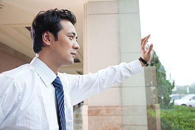 《英灵殿之子》发售日预告 4月5日正式发售